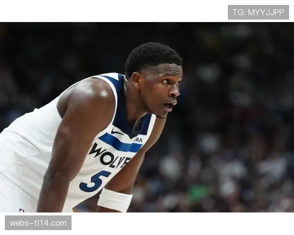 森林狼伤病报告：爱德华兹因膝盖受伤无法出场